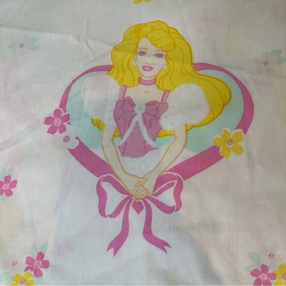 Vintage 1990s Barbie Sweet Dreams twin sheet by Dan River - Picture 4 of 15